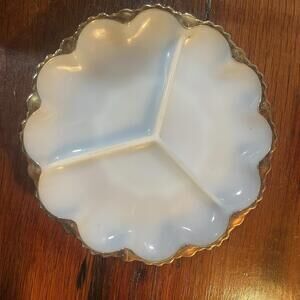 Anchor Hocking Fire King Milk Glass 3- Divided Serving Plate, Gold Trim NICE